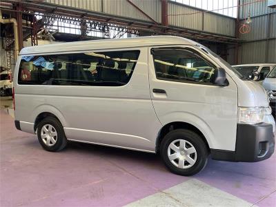2020 TOYOTA 4WD HIACE VAN COMMUTER MID ROOF WIDE BODY for sale in Brisbane West